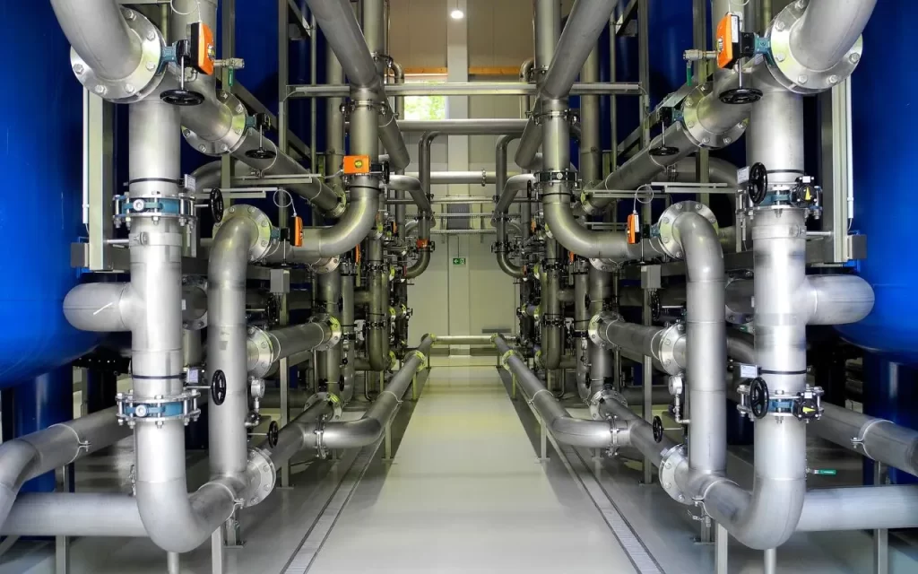Containerized water treatment plant for resorts 1